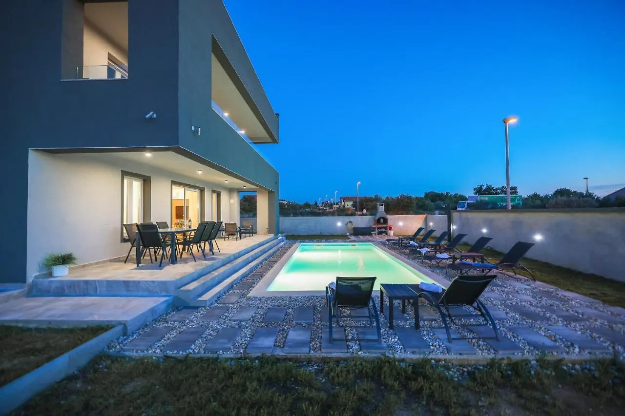 Villa Tia With Heated Pool & Jacuzzi Murvica  Murvica (Policnik)
