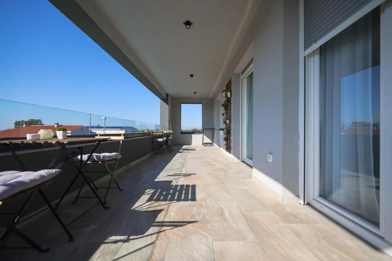 Villa Tia With Heated Pool & Jacuzzi Murvica  0*, Murvica (Policnik)