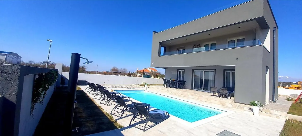 Villa Tia With Heated Pool & Jacuzzi Murvica   Murvica (Policnik)
