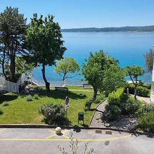 dm-apartman-3.primorje-gorskikotar.com/